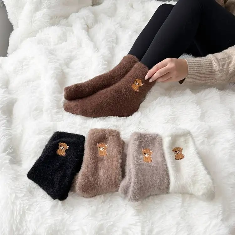 🧦Ultravarme for kalde dager🐮Fuzzy highland cow sokker