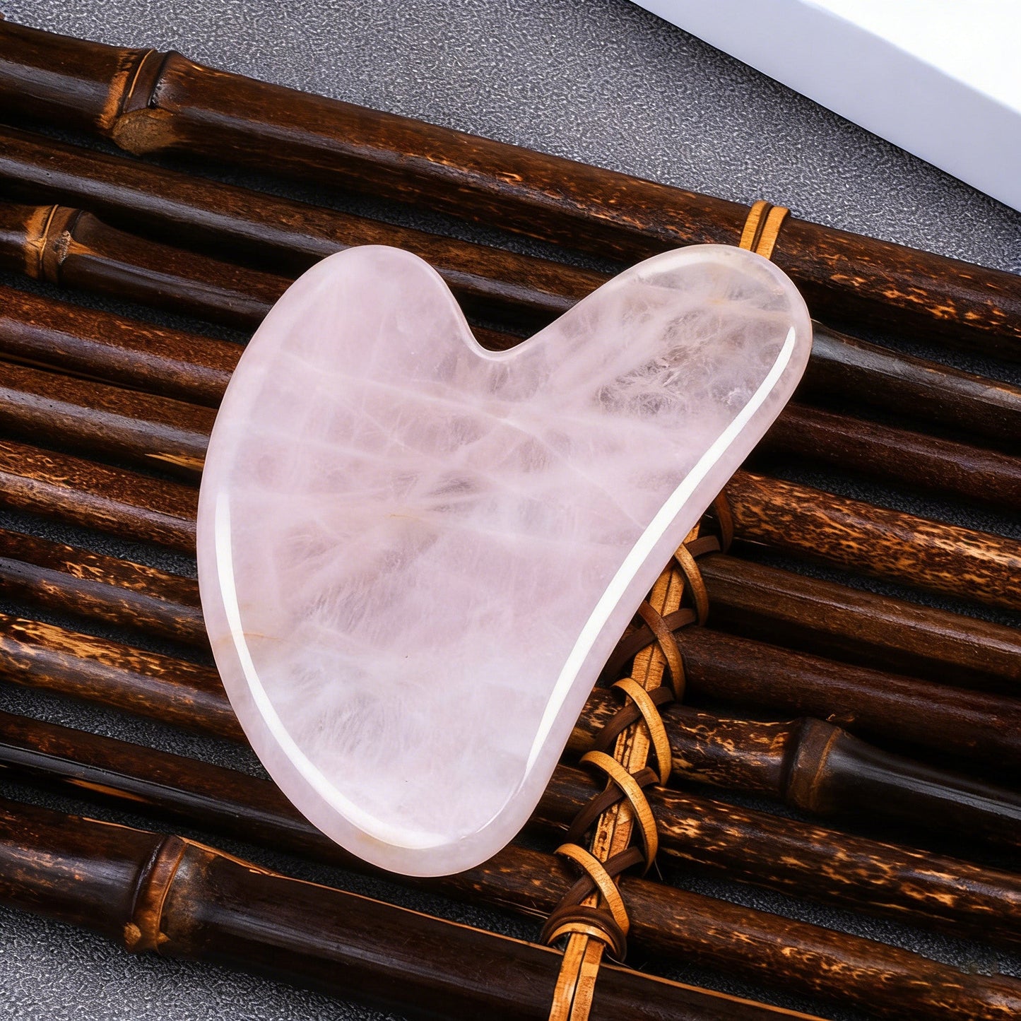 🔥Kjøp 1, få 1 gratis💖Gua Sha-massasjeverktøy i naturkrystall i hjerteform – Gua Sha-verktøy for hele kroppen, til ansikt, hals og krop