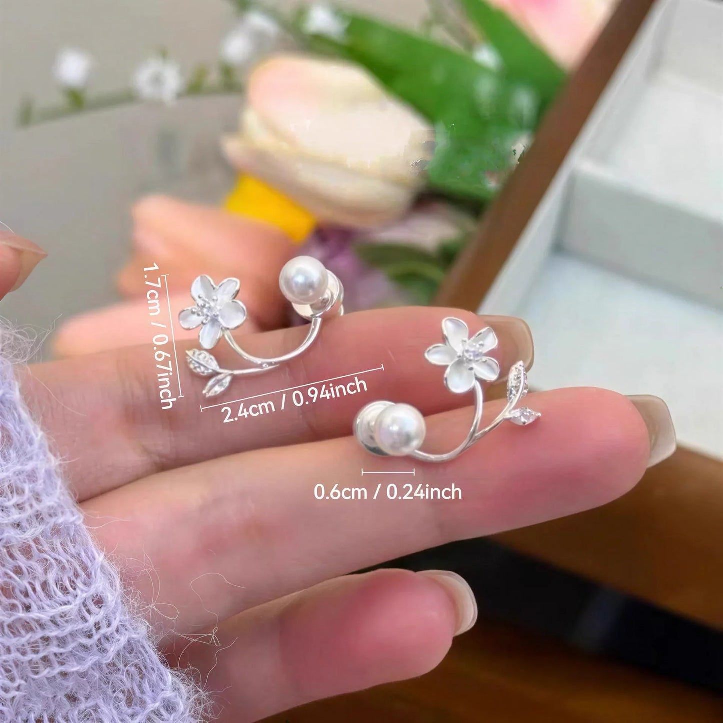 🎀Ethereal Blossom Øredobber: Øredobber i sterlingsølv med blomster og perler for kvinner
