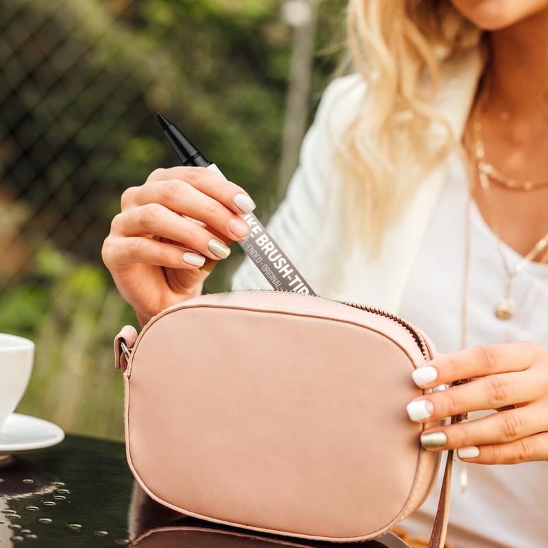 🌟 Oppnå perfekte bryn - ✨ 4D brynpenn - for naturlige, perfekte øyenbryn og eyeliner hele dagen! 💁‍♀