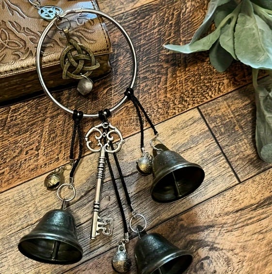 🧙‍♀️🔔Håndlagde hekseklokker til beskyttelse av hjemme