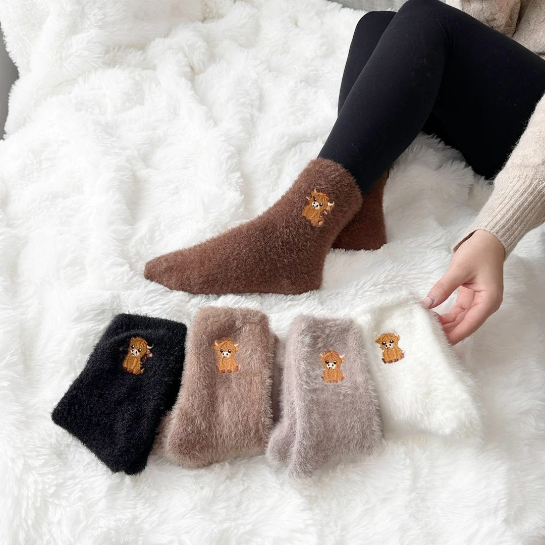 🧦Ultravarme for kalde dager🐮Fuzzy highland cow sokker